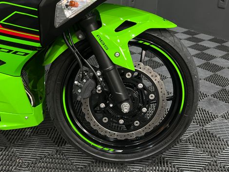 KAWASAKI NINJA 400