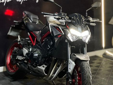 KAWASAKI Z 900