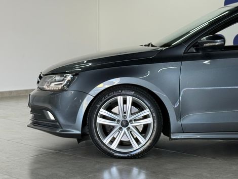 VolksWagen JETTA Highline 2.0 TSI 16V 4p Tiptronic