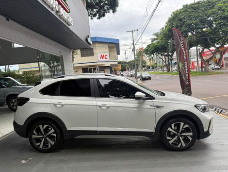 VolksWagen Nivus Highline 1.0 200 TSI Flex Aut.