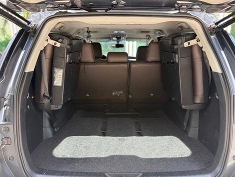 Toyota Hilux SW4 SRX 4x4 2.8 TDI 16V Dies. Aut.