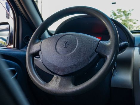 Renault SANDERO Authentique Hi-Flex 1.0 16V 5p