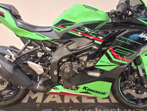 KAWASAKI NINJA ZX-4R