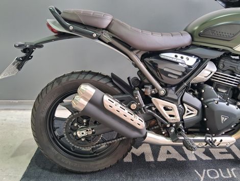 TRIUMPH SCRAMBLER 400 X