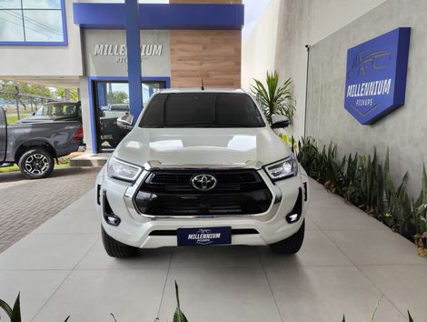 Toyota Hilux CD SRX Plus 4x4 2.8 TDI Die. Aut.