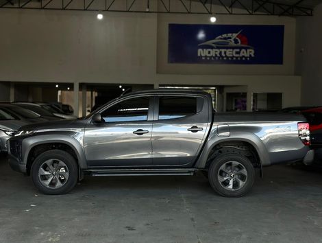 Mitsubishi L200 Tri. Outdo. GLS 2.4 CD 4x4 Die. Aut