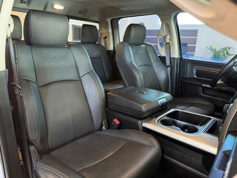 RAM CLASSIC LARAMIE 5.7 CD V8 4X4 Aut.