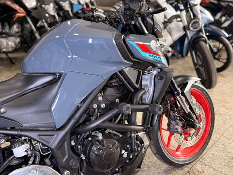YAMAHA MT-03 321/ABS