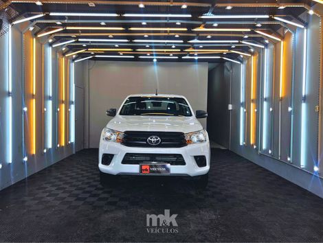 Toyota Hilux CD 4x4 2.8 Diesel Mec.