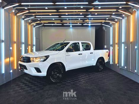 Toyota Hilux CD 4x4 2.8 Diesel Mec.