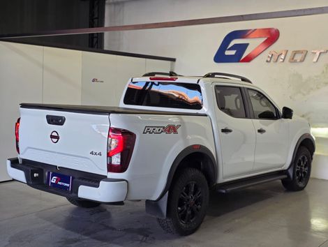 Nissan Frontier PRO4X CD 4x4 2.3 Bi-TB Die. Aut
