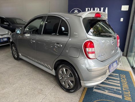 Nissan MARCH SR 1.6 16V Flex Fuel 5p