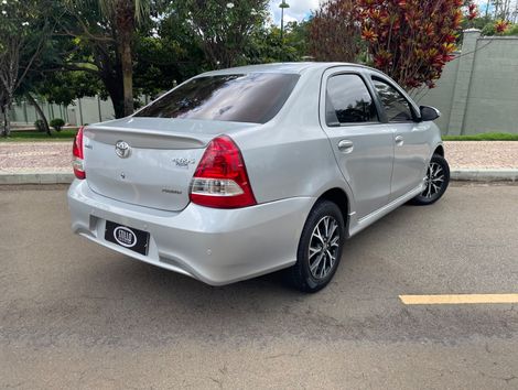 Toyota ETIOS PLATINUM Sed. 1.5 Flex 16V 4p Aut.