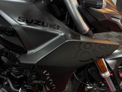 SUZUKI GSX-8S