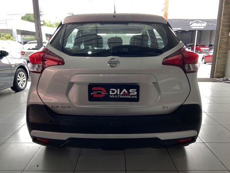 Nissan KICKS SL 1.6 16V FlexStar 5p Aut.