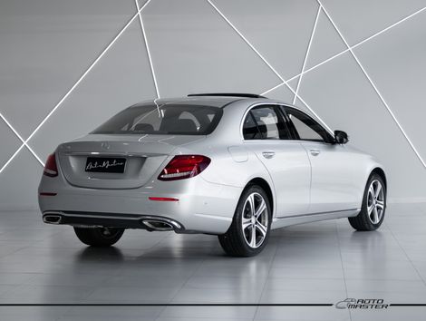 Mercedes E-250 CGI Avantgarde 2.0 TB 211cv Aut.
