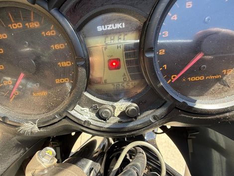 SUZUKI DL 650 V-STROM