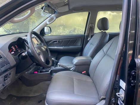 Toyota Hilux CD SRV D4-D 4x4 3.0 TDI Diesel Aut