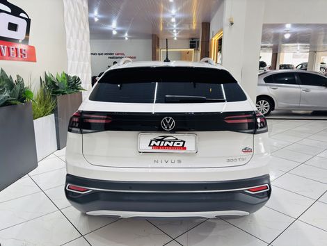 VolksWagen Nivus Highline 1.0 200 TSI Flex Aut.