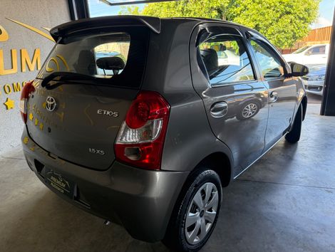 Toyota ETIOS XS 1.5 Flex 16V 5p Mec.