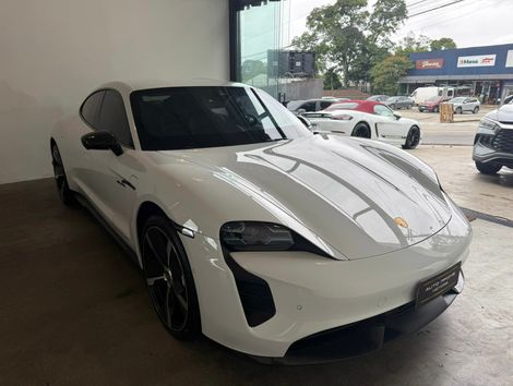 Porsche Taycan Turbo (Elétrico)
