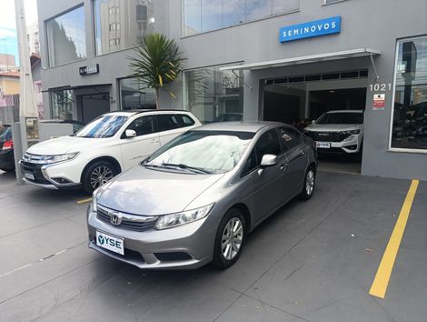 Honda Civic Sedan LXS 1.8/1.8 Flex 16V Aut. 4p