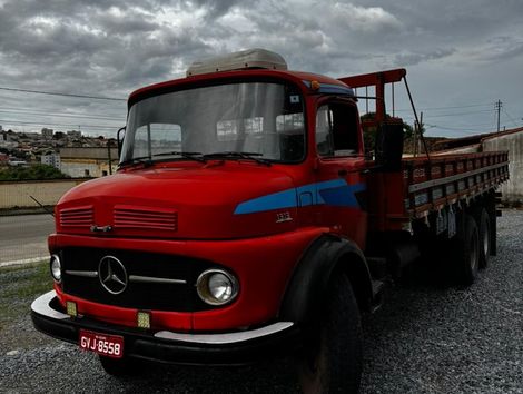 MERCEDES-BENZ L-1313 3-Eixos 2p (diesel)