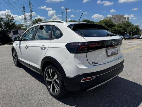 VolksWagen Nivus Highline 1.0 200 TSI Flex Aut.