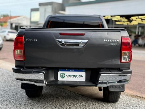 Toyota Hilux CD SRV 4x4 2.7 Flex 16V Aut.