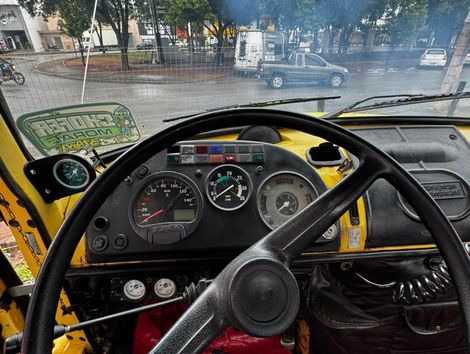 MERCEDES-BENZ L-2013 3-Eixos 2p (diesel)