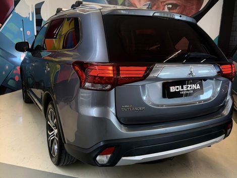Mitsubishi OUTLANDER 2.2 165cv Diesel Aut.