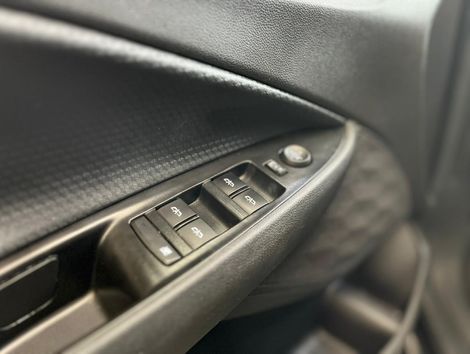 Chevrolet ONIX SEDAN Plus LT 1.0 12V Flex 4p Mec.