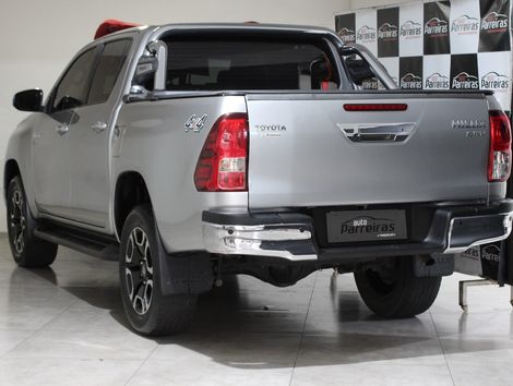 Toyota Hilux CD SRV 4x4 2.7 Flex 16V Aut.