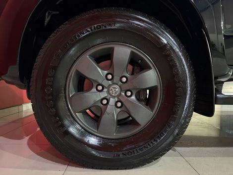 Toyota Hilux CD SRV 4x2 2.7 Flex 16V Aut.