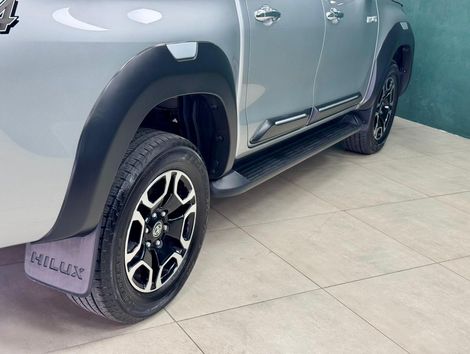 Toyota Hilux CD SRX 4x4 2.8 TDI 16V Diesel Aut.