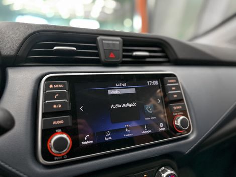 Nissan VERSA Advance 1.6 16V Flex Aut.