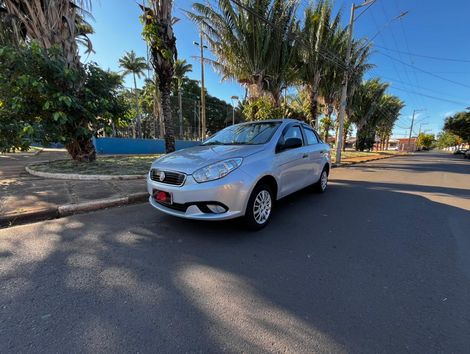 Fiat Grand Siena ATTRACTIVE 1.0 Flex 8V 4p