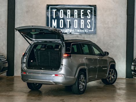 Jeep Commander Overland T270 1.3 TB Flex Aut.