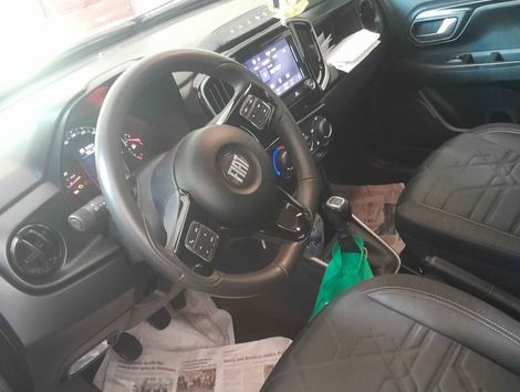 Fiat Strada Volcano 1.3 Flex 8V CD