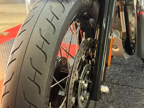 Royal Enfield Interceptor 650 Standard