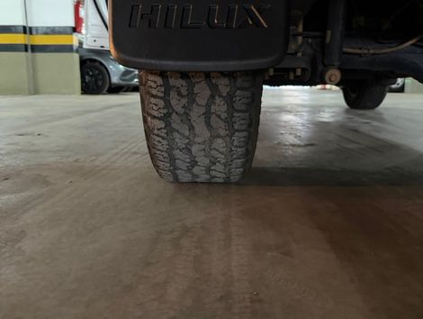 Toyota Hilux CD SR 4x4 2.8 TDI Diesel Aut.