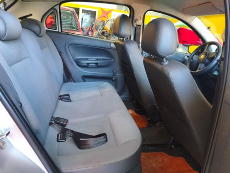 VolksWagen Gol (novo) 1.0 Mi Total Flex 8V 4p