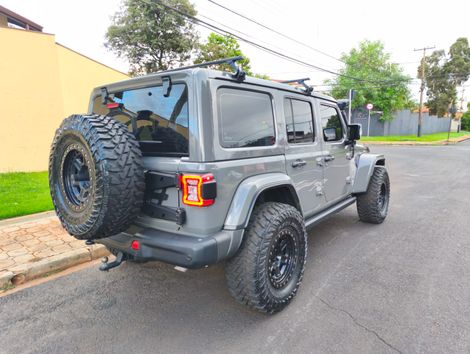 Jeep Wrangler Unlimited SAHARA 2.0 TB 4p Aut