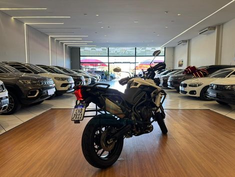 TRIUMPH TIGER 800 XRX