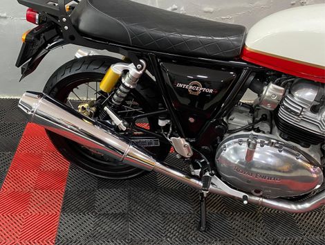 Royal Enfield Interceptor 650 Custom 