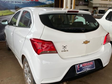 Chevrolet ONIX HATCH LT 1.0 8V FlexPower 5p Mec.
