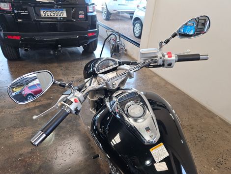 SUZUKI BOULEVARD M800