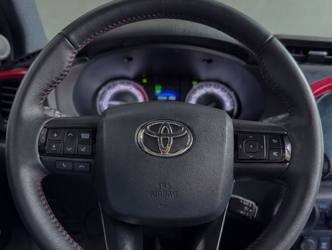 Toyota Hilux CD GR-S 4x4 2.8 TDI Dies. Aut.