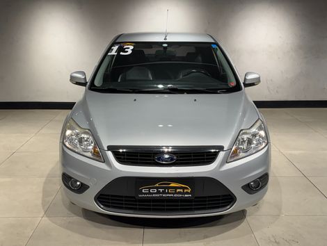 Ford Focus 1.6 S/SE/SE Plus Flex 8V/16V  5p