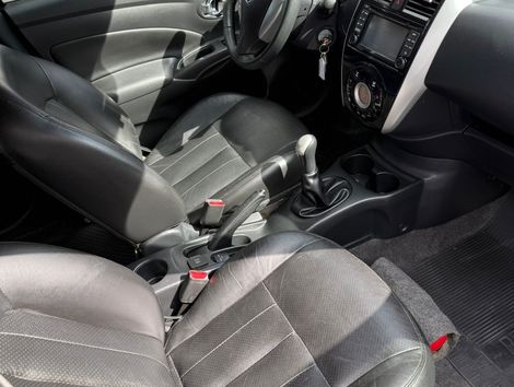 Nissan VERSA UNIQUE 1.6 16V Flex 4p Mec.